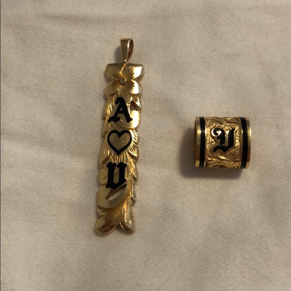 14k gold Hawaiian jewelry from an ex.